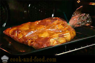 Pečené kuřecí nohy s brambor v otvoru