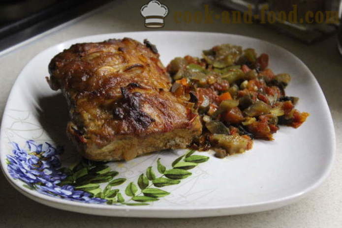 Vepřové maso v troubě, pečené s houbami a zeleninou - jak upéct chutné hrudí v troubě, recept s fotografií poshagovіy