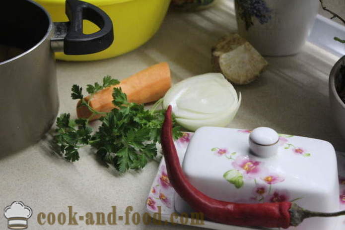 Nudle polévka s kuřecím masem a brambory - Jak připravit lahodný bramborová polévka s nudlemi a kuřecím masem, se krok za krokem recept fotografiích