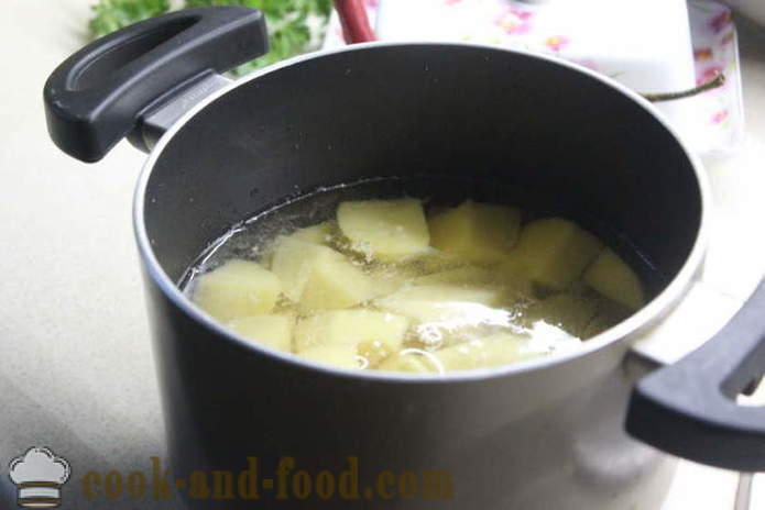 Nudle polévka s kuřecím masem a brambory - Jak připravit lahodný bramborová polévka s nudlemi a kuřecím masem, se krok za krokem recept fotografiích