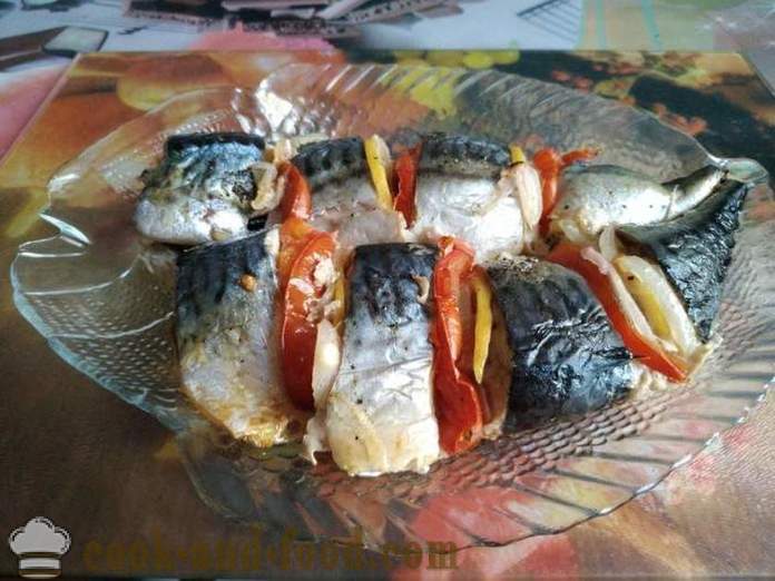 Makrela zapečená s rajčaty a citron ve fólii - jako pečené makrely s citronem v troubě, se krok za krokem recept fotografiích