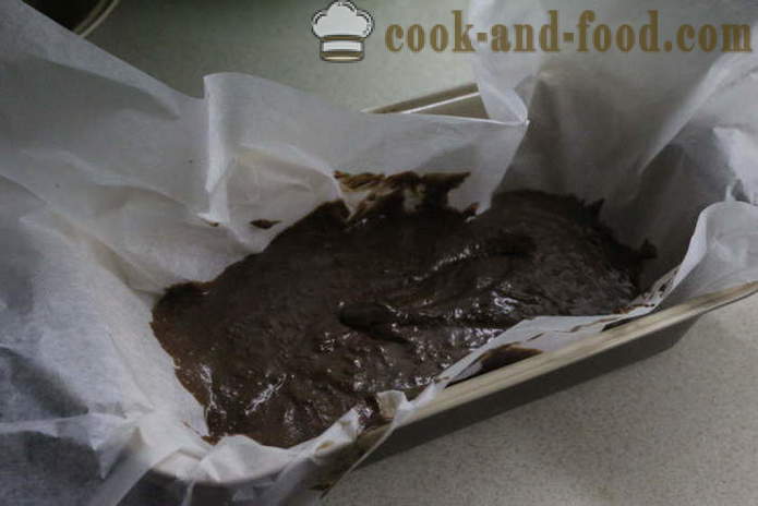 Čokoládový dort s celými hrušky - jak dělat čokoládový dort s hruškou doma krok za krokem recept fotografiích