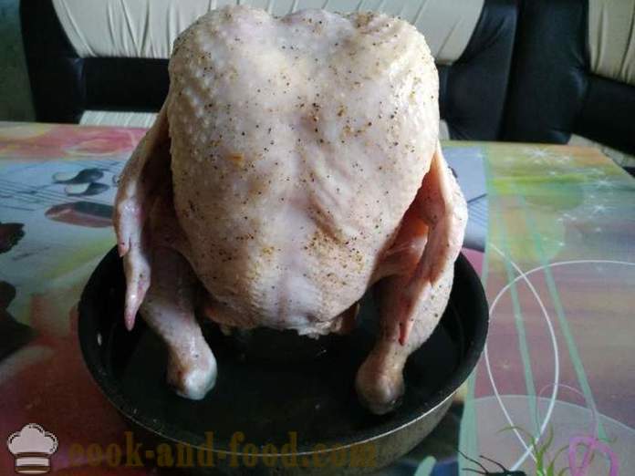 Pečené kuřecí zcela na bance - jako lahodné pečené kuře v celé trouby, krok za krokem recept fotografiích