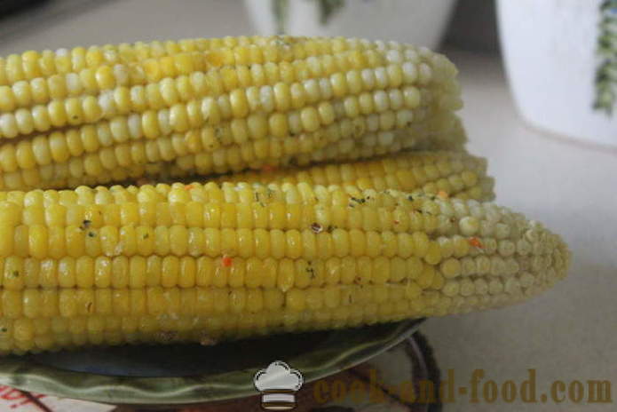 Kukuřice pečené v troubě ve fólii - jak uvařit kukuřici v troubě, se krok za krokem recept fotografiích