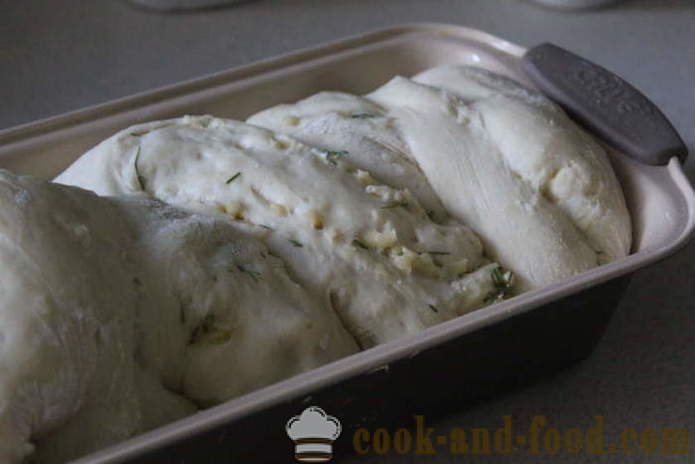 Domácí sýr chléb s bylinkami - krok za krokem recept sýra chleba v peci, s fotografiemi