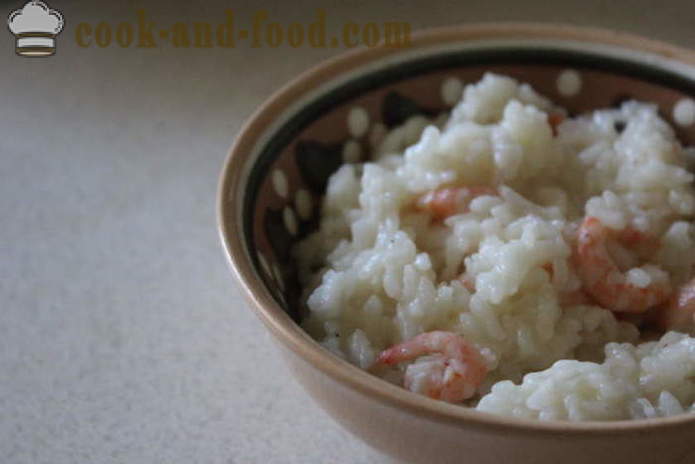 Delicious rýže s krevetami v thajské - jak vařit rýži s mořskými plody, krok za krokem recept fotografiích