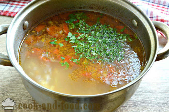Polévka s konzervovaných hrášek a zelí - jak vařit polévku se zelím a hráškem, krok za krokem recept fotografiích