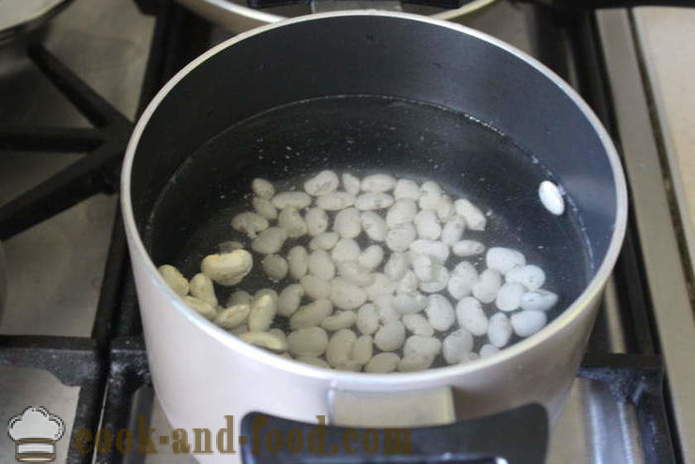 Fazolová polévka s masovými kuličkami - jak vařit polévku s fazolemi a karbanátky, krok za krokem recept fotografiích