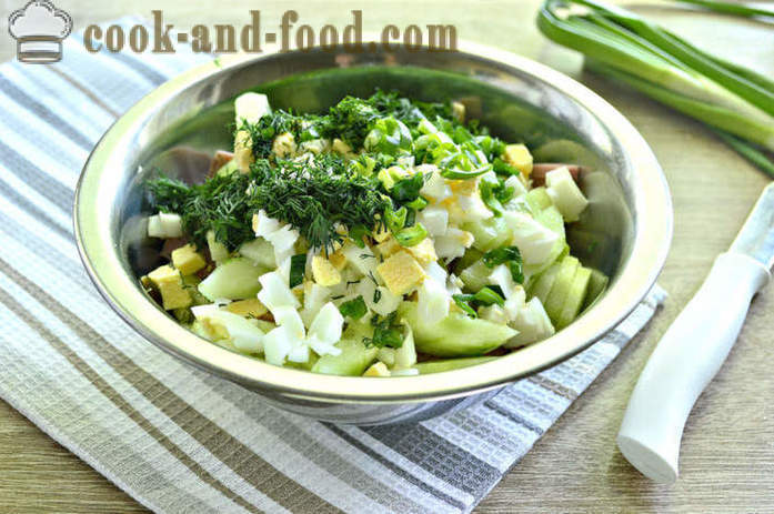 Majonéza salát s čínským zelím a klobásou - Jak se připravit salát s čínským zelím s vejcem, krok za krokem recept fotografiích