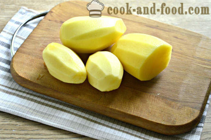 Dušené brambory s dušeným masem v pánvi - jak vařit brambory s konzervované hovězí, krok za krokem recept fotografiích