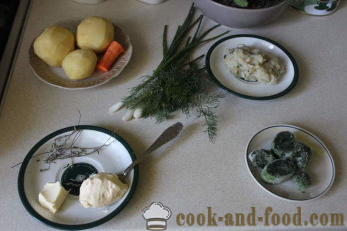 Špenátová polévka se smetanou a knedlíkem - jak vařit polévku s špenát zmrazený, krok za krokem recept fotografiích