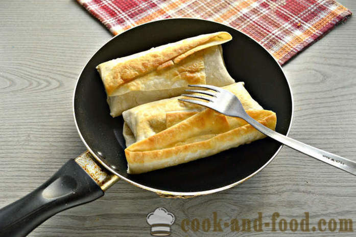 Párky v pita chleba se sýrem a majonézou - jak dělat klobásu na pita chléb, krok za krokem recept fotografiích