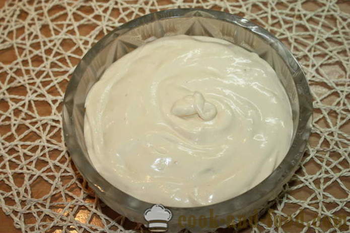 Tvarohovým krémem tiramisu bez vajíček - jak udělat tiramisu krém dort, krok za krokem recept fotografiích