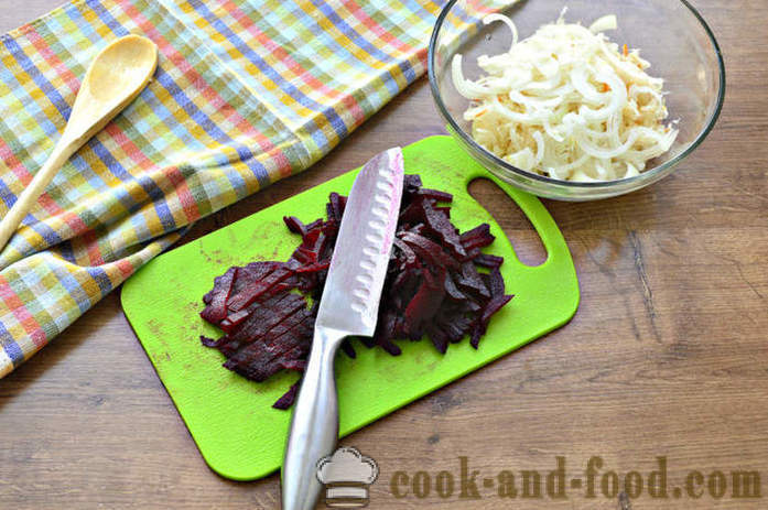 Bezmasá řepy salát se zelím - jak vařit Salát z červené řepy s kysaným zelím, krok za krokem recept fotografiích