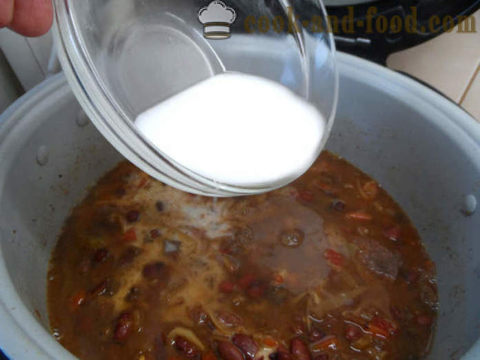 Hustá polévka Chili con carne - jak vařit klasický chili con carne, krok za krokem recept fotografiích