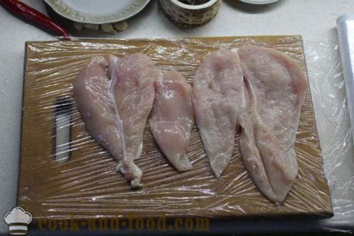 Domácí kuřecí roláda ve fólii - jak udělat kuřecí roláda doma, krok za krokem recept fotografiích
