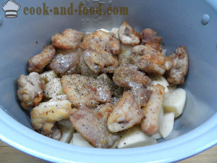 Chutné pečené brambory v troubě - jak vařit pečeně s brambory, masem a houbami, krok za krokem recept fotografiích