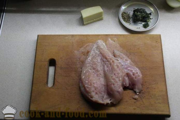 Sýrová roláda z kuřecích prsíček v troubě - jak udělat kuřecí roláda doma, krok za krokem recept fotografiích
