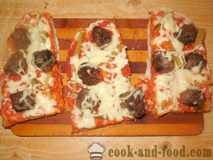 Lazy tlustý pita pizza v troubě - jak vařit z hotového pita pizza, krok za krokem recept fotografiích
