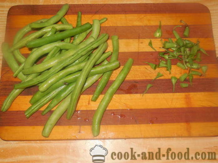 Zelené fazolky na pánvi - jak vařit lahodný zelené fazole, krok za krokem recept fotografiích