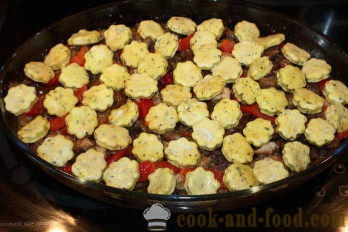 Jednoduchý recept na muffiny v troubě - jak vařit koblihy v troubě s houbami a masem, se krok za krokem recept fotografiích