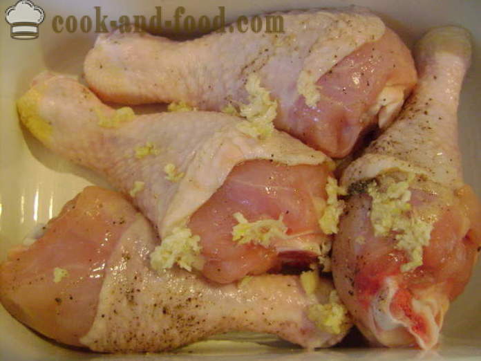 Pečené kuřecí paličky - jak vařit lahodné kuřecí paličky v troubě, se krok za krokem recept fotografiích