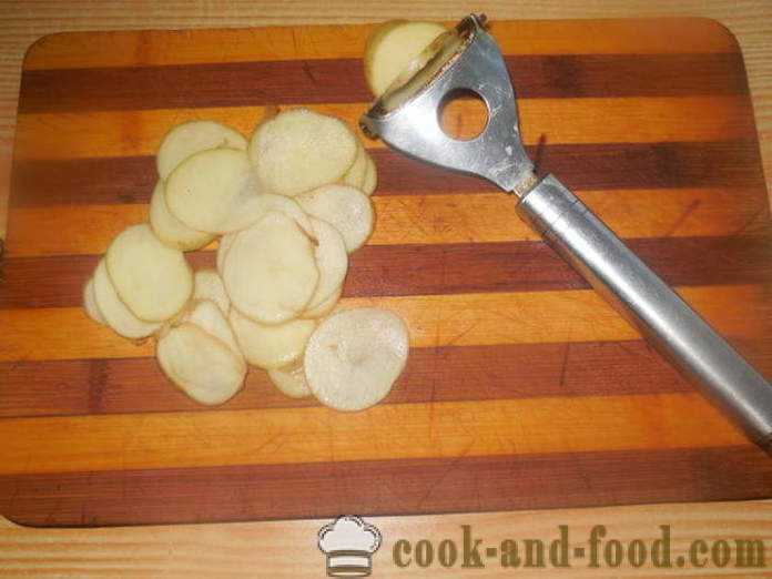 Třísky z brambor v pánvi - jak se bramborové lupínky od domu krok za krokem recept fotografiích