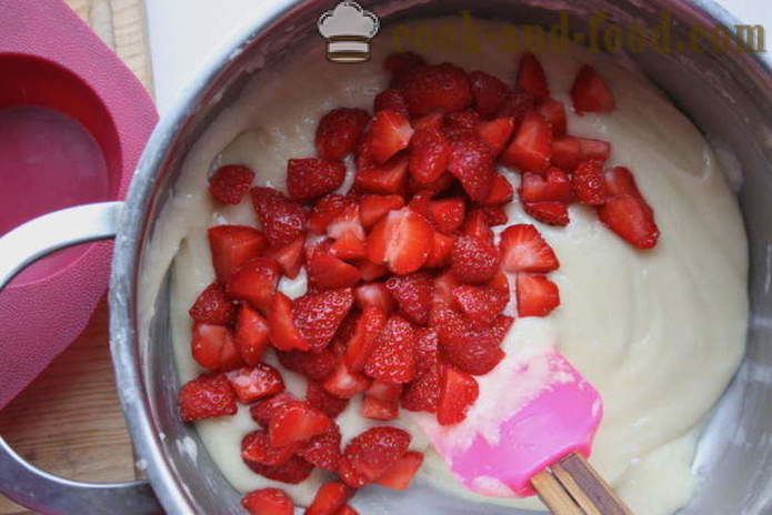 Domácí vdolky na jogurt s jahodami - jak vařit vdolky v silikonových forem, krok za krokem recept fotografiích