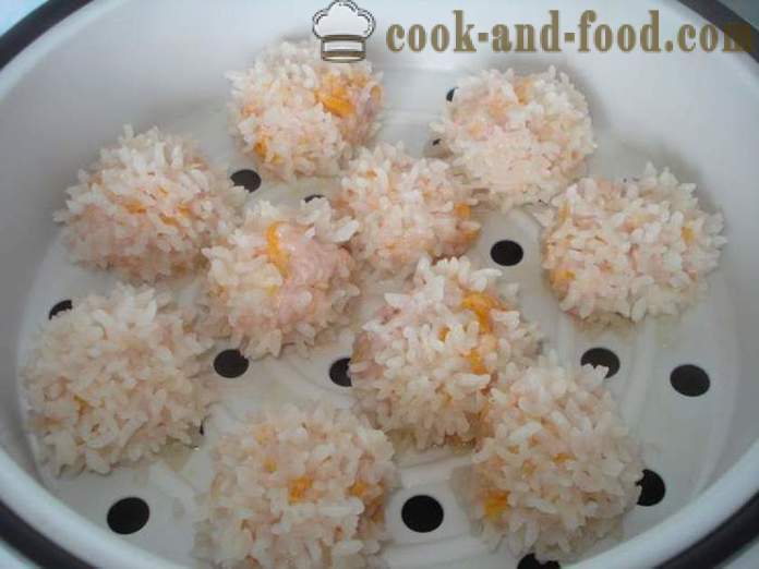 Dietní karbanátky pro pár - jak vařit karbanátky s rýží a mletým masem v multivarka krok za krokem recept fotografiích