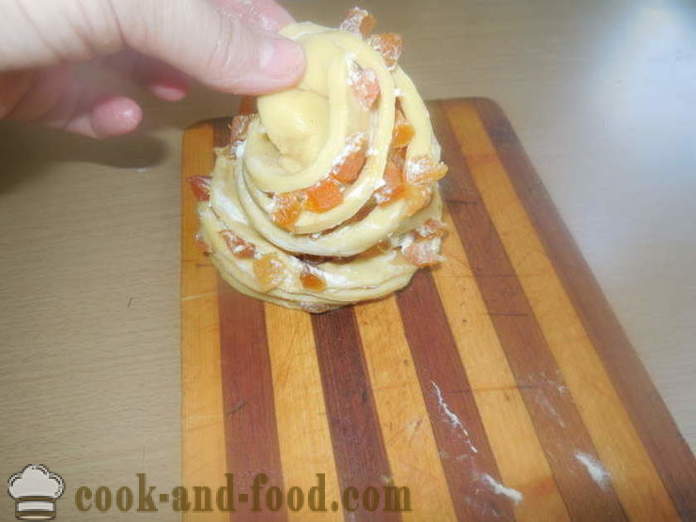 Velikonoční dort s pomerančovou šťávou nebo dort-kraffin z suchar těsta, jak vařit, krok za krokem recept fotografiích