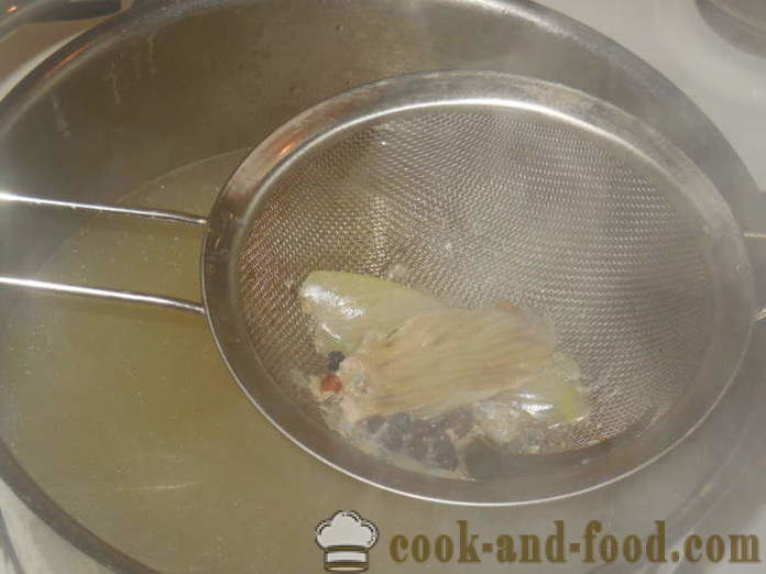 Jednoduchý recept na rybí polévka z štika gólů multivarka - jak vařit polévku z štika vedoucí domova, krok za krokem recept fotografiích