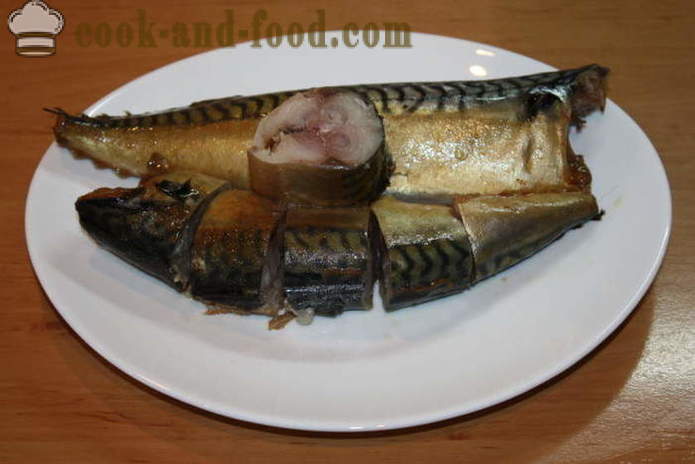 Chutné makrela, uzený čaj a cibulové slupky - jak kouřit makrely v cibulové kůžích doma krok za krokem recept fotografiích