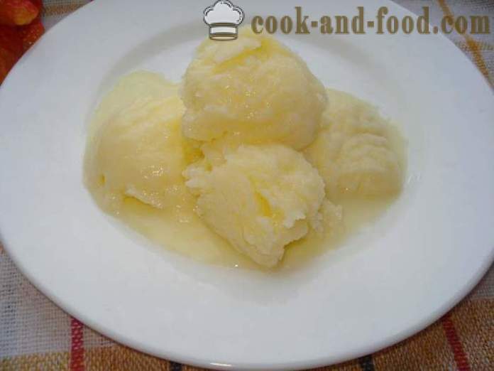 Domácí zmrzlina vyrobená z mléka se škrobem - jak udělat zmrzlinový pohár doma krok za krokem recept fotografiích