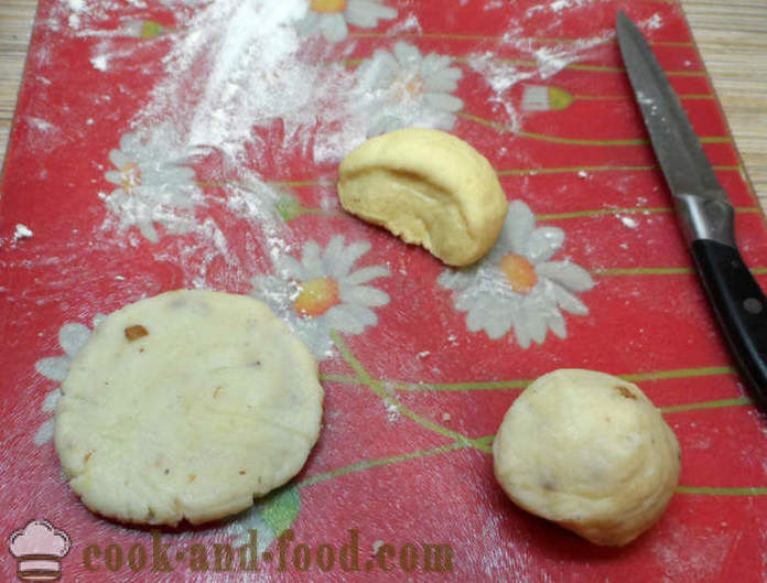 Shangi chutné brambory z kynutého těsta - shangi, jak vařit s brambory v troubě, se krok za krokem recept fotografiích