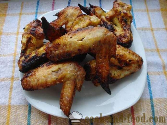 Špízy z kuřecích křídel - jako chutnou marinádou pro barbecue kuřecí křidélka, krok za krokem recept fotografiích