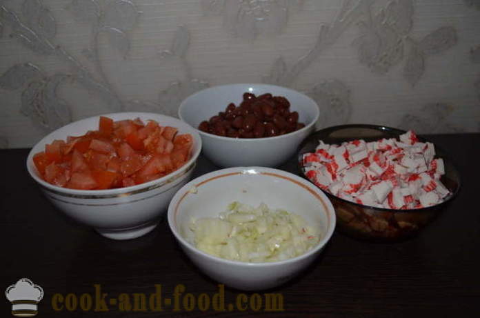 Jednoduchý salát z červené fazole s rajčaty - jak připravit salát s červenými fazolemi, krok za krokem recept fotografiích