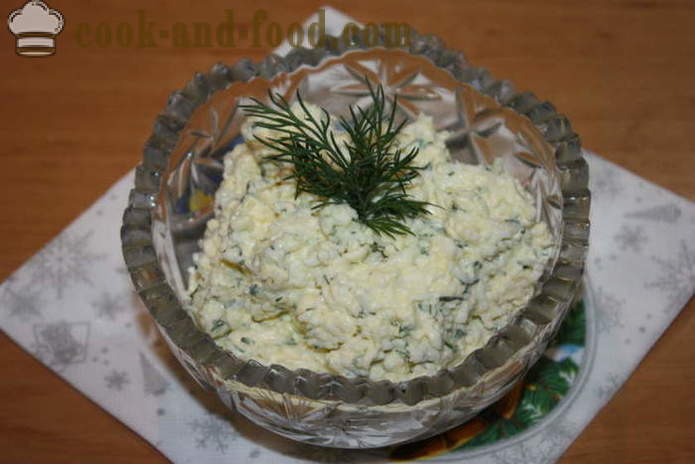 Židovská předkrm z taveného sýru s česnekem - jak se židovský předkrm s česnekem, krok za krokem recept fotografiích
