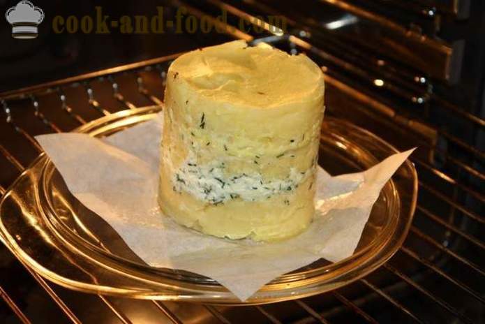 Vrstva brambory zapečené se sýrem v troubě - jako jsou pečené brambory se sýrem v troubě, se krok za krokem recept fotografiích