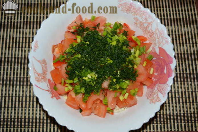 Salát s čínského zelí, rajčata a papriky - jak připravit salát z čínského zelí, krok za krokem recept fotografiích