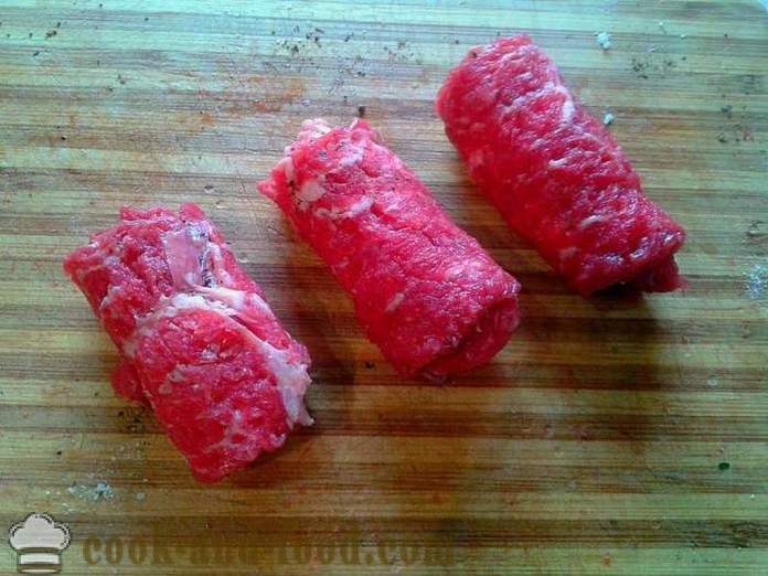 Masové závitky v pánvi - jak vařit maso rohlíky s nádivkou, krok za krokem recept fotografiích