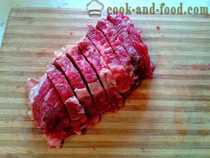 Masové závitky v pánvi - jak vařit maso rohlíky s nádivkou, krok za krokem recept fotografiích