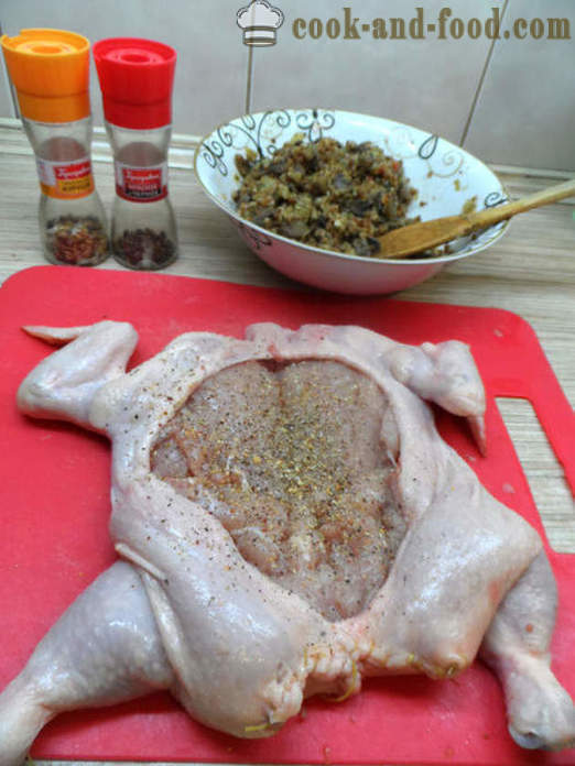 Plněná kuřecí maso bez kostí v troubě - jak vařit kuře nadívané bez kostí, krok za krokem recept fotografiích