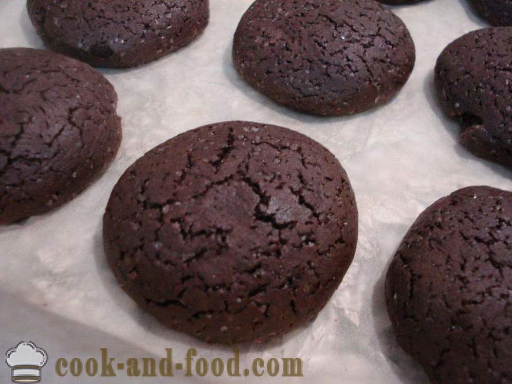 Domácí čokoládové sušenky s kakaem rychle a jednoduše - jak vařit sušenek doma krok za krokem recept fotografiích