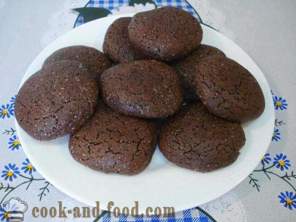 Domácí čokoládové sušenky s kakaem rychle a jednoduše - jak vařit sušenek doma krok za krokem recept fotografiích