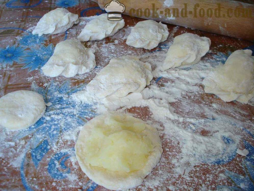 Knedlíky s brambor a cibule - jak udělat knedlíky s bramborami, krok za krokem recept fotografiích