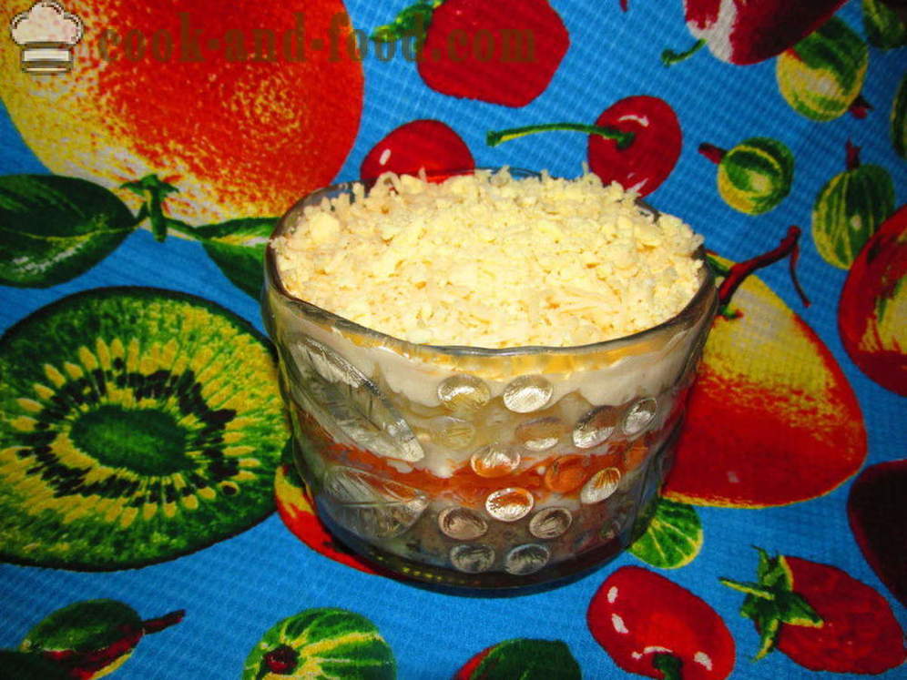Mimosa salát se konzervy a tavených sýrů - Jak připravit salát s Mimosa Konzervy bez oleje, krok za krokem recept fotografiích