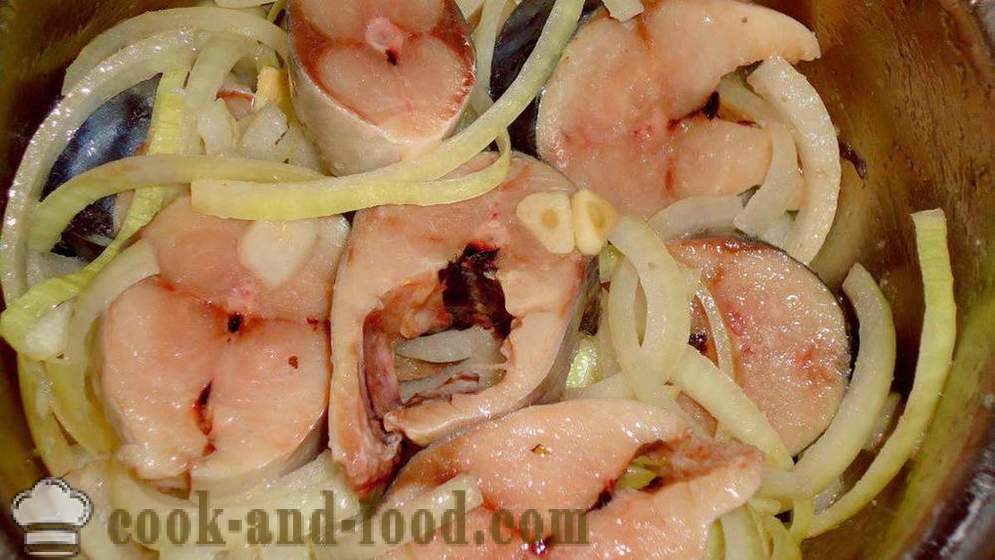 Delicious marinovaná makrela - jako chutná okurkou makrely doma krok za krokem recept fotografiích