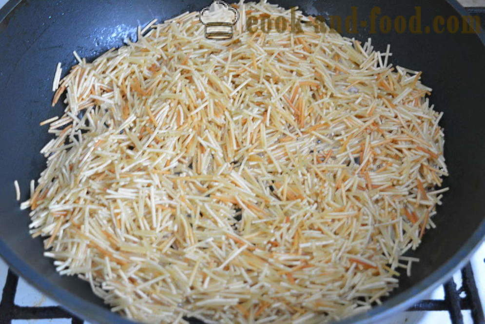 Smažené nudle na pánvi - jak vařit smažené vermicelli-pavučina bez vypouštění vody, krok za krokem recept fotografiích
