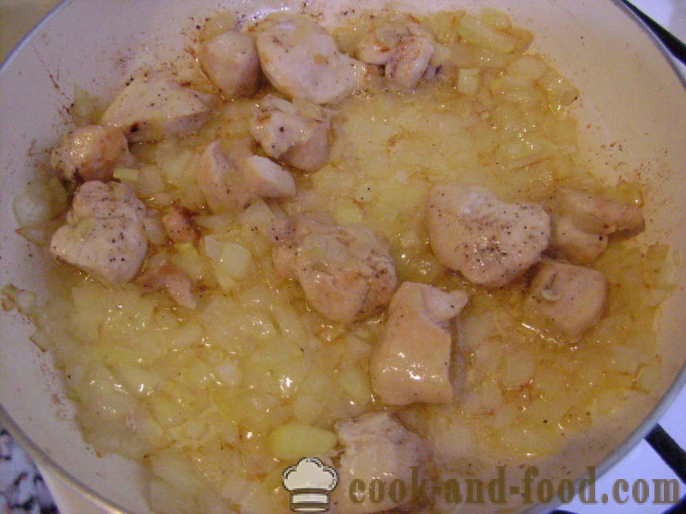Pilaf s kuřecím masem v pánvi - jak vařit rizoto s kuřecím masem, krok za krokem recept fotografiích