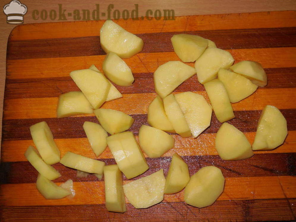 Pečené brambory s masem a zeleninou - jak vařit guláš brambor s masem v multivarka krok za krokem recept fotografiích